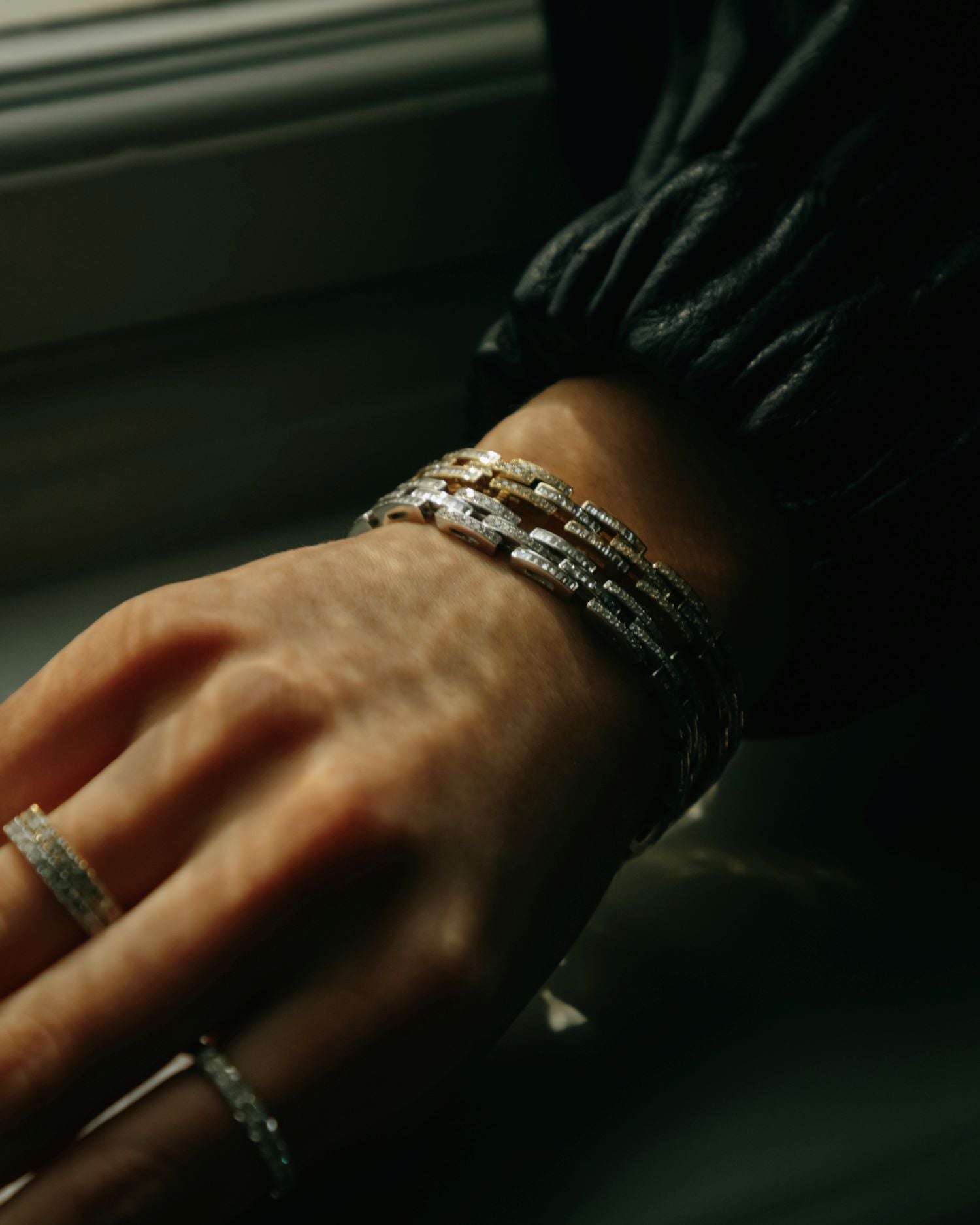 Diamantarmbånd med 1,74 ct. baguette diamanter samt 1,71 ct. brillanter
