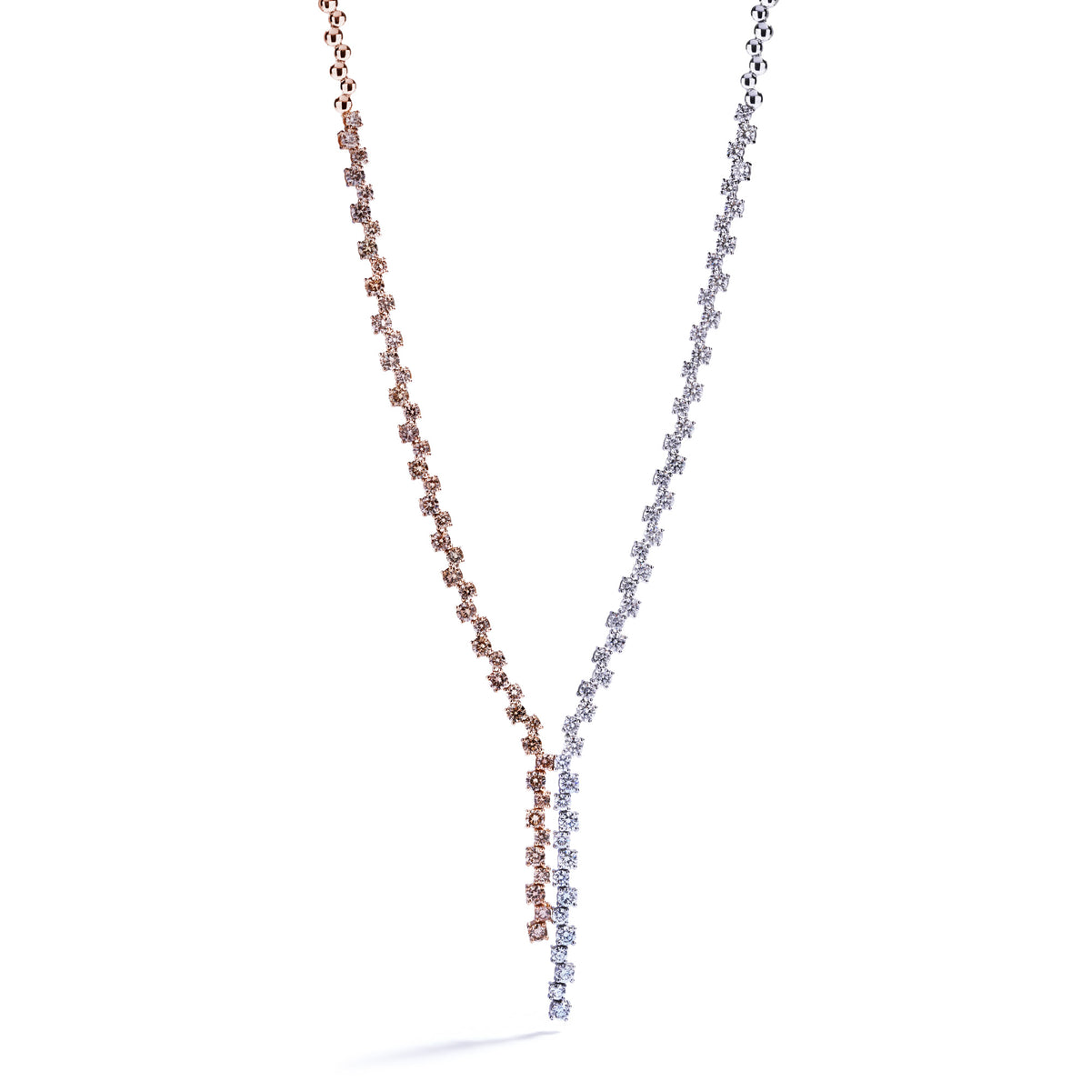 Collier med hvide- og champagnefarvede diamanter
