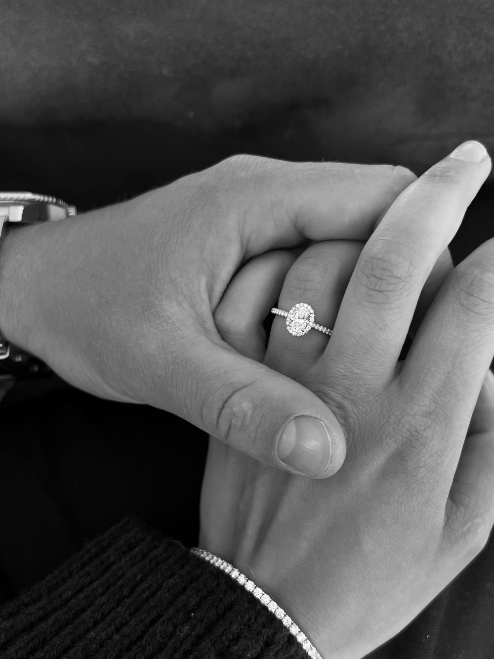 Rosetring med 0,40 ct. oval diamant og 0,18 ct. brillanter