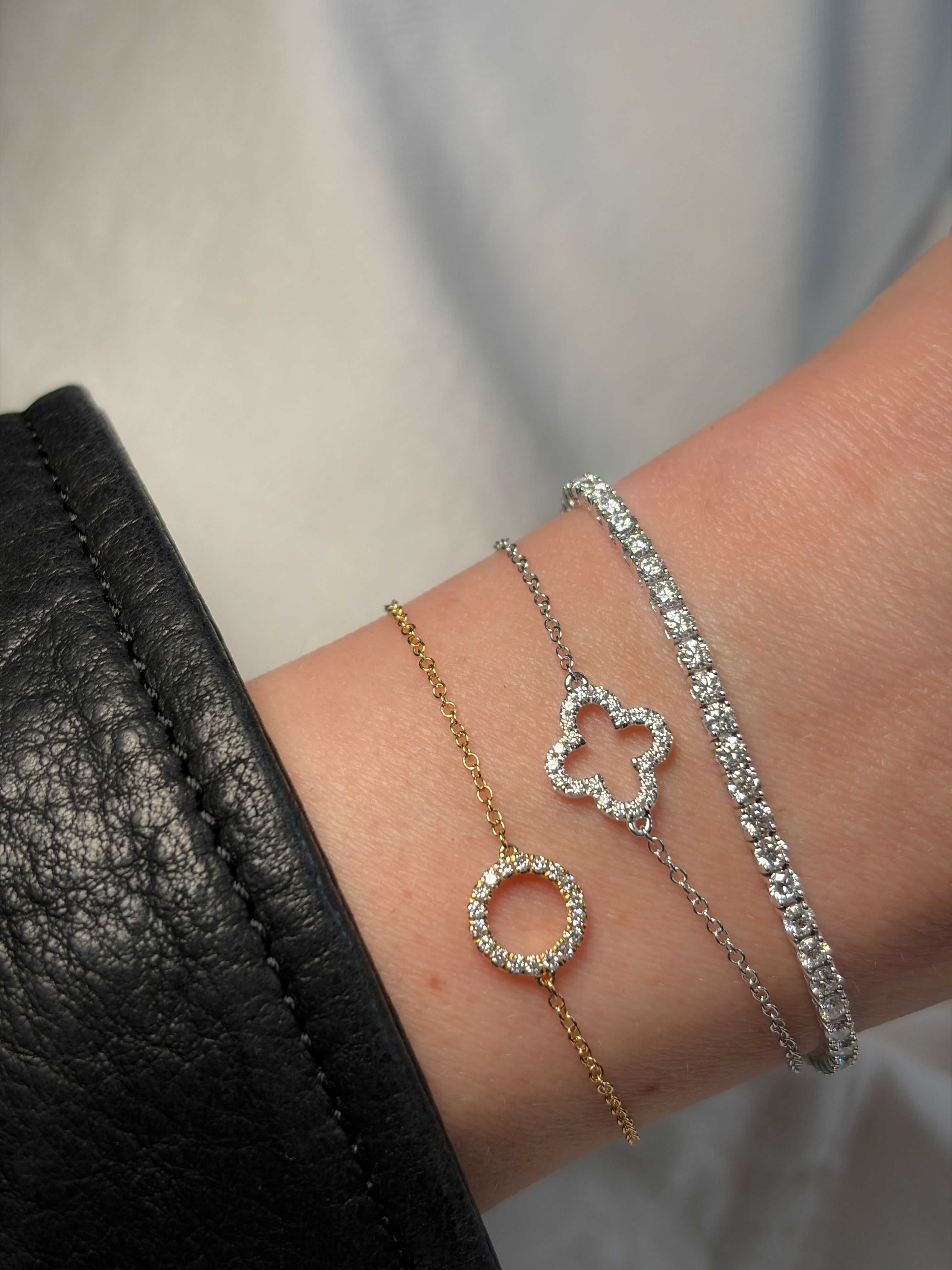Diamant armbånd i 18 kt. gulguld med 0,12 ct. brillanter