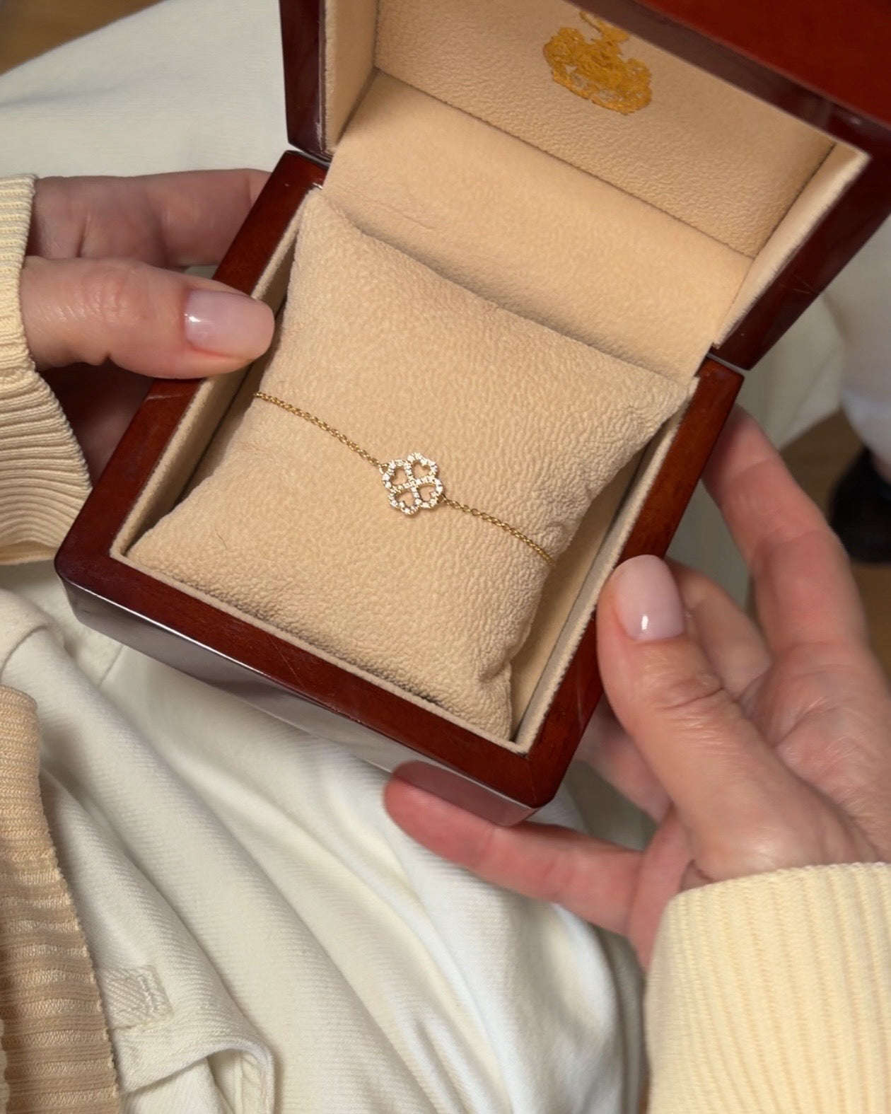 Diamant armbånd i 18 kt. hvidguld med 0,12 ct. brillanter