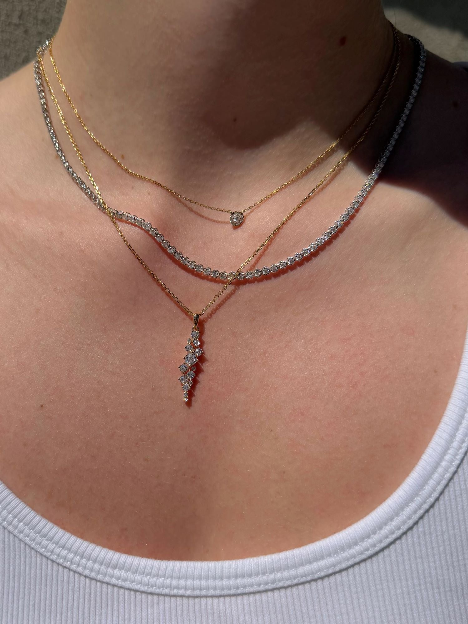 Halskæde i 18 kt. hvidguld med 0,90 ct. diamanter og brillanter