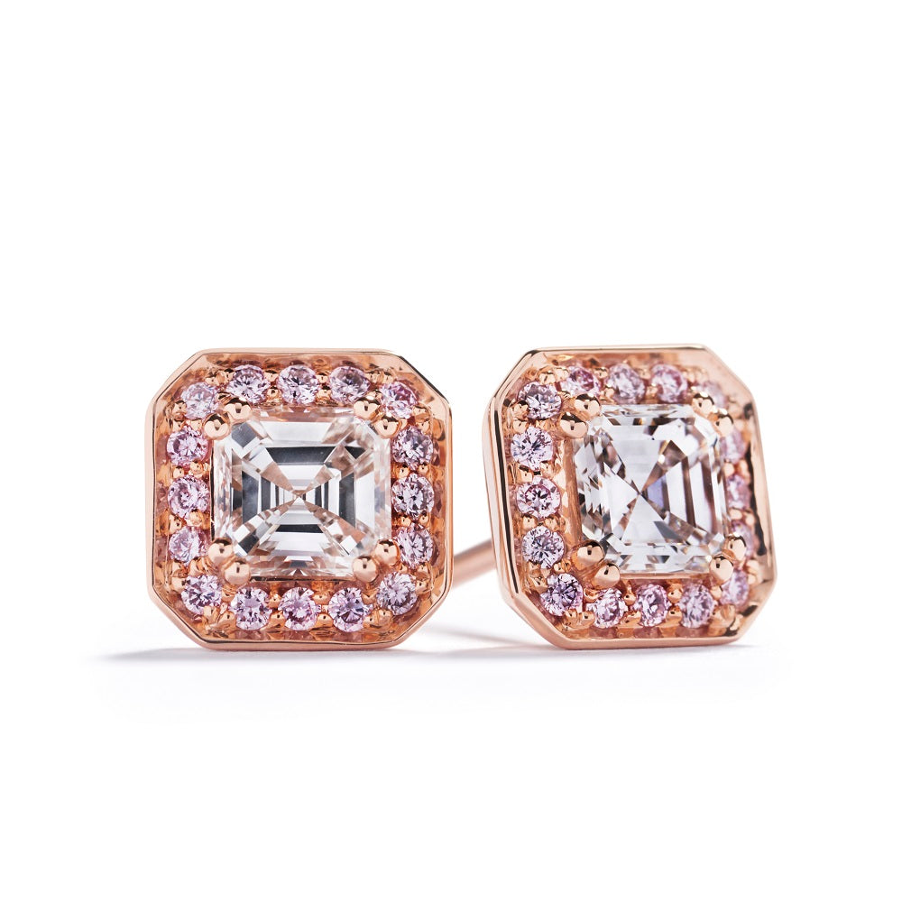 Roset ørestikker med i alt 0,64 ct. Asscher cut diamanter og 0,15 ct. Argyle Pink diamanter