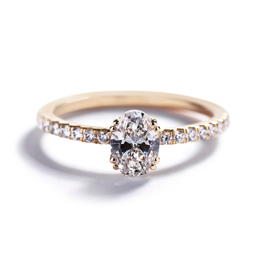 Fancy love solitairering med 0,70 ct. oval diamant