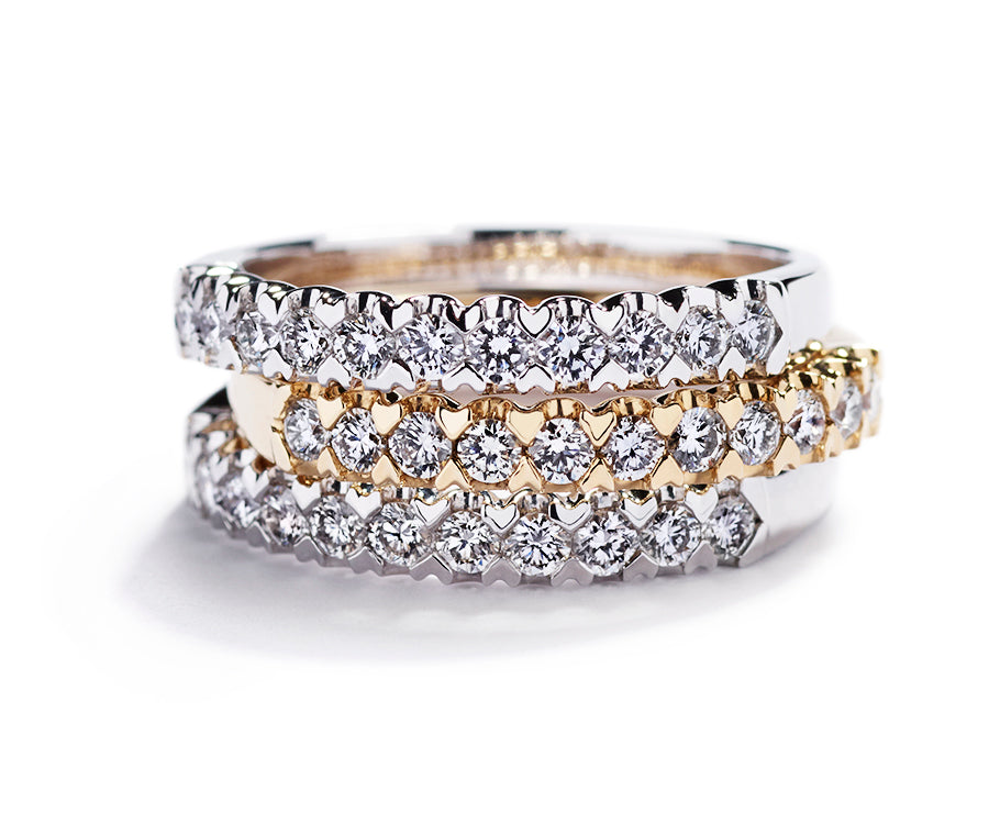 Rækkering i 18 kt. gulguld med 0,33 ct. brillanter