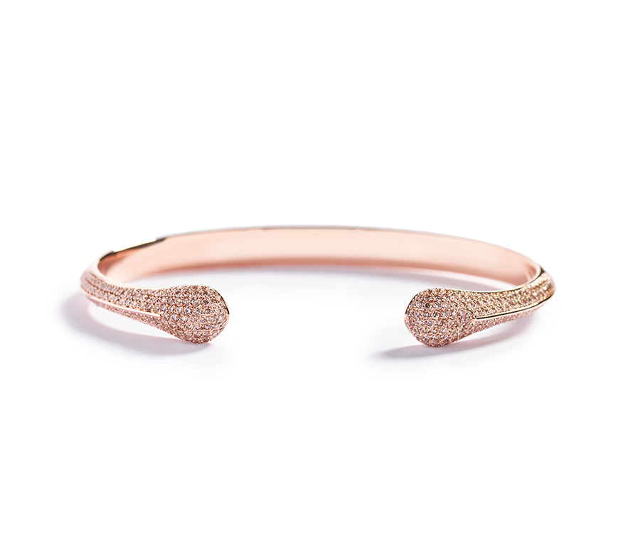 Armring i rosa guld med champagnefarvede diamanter