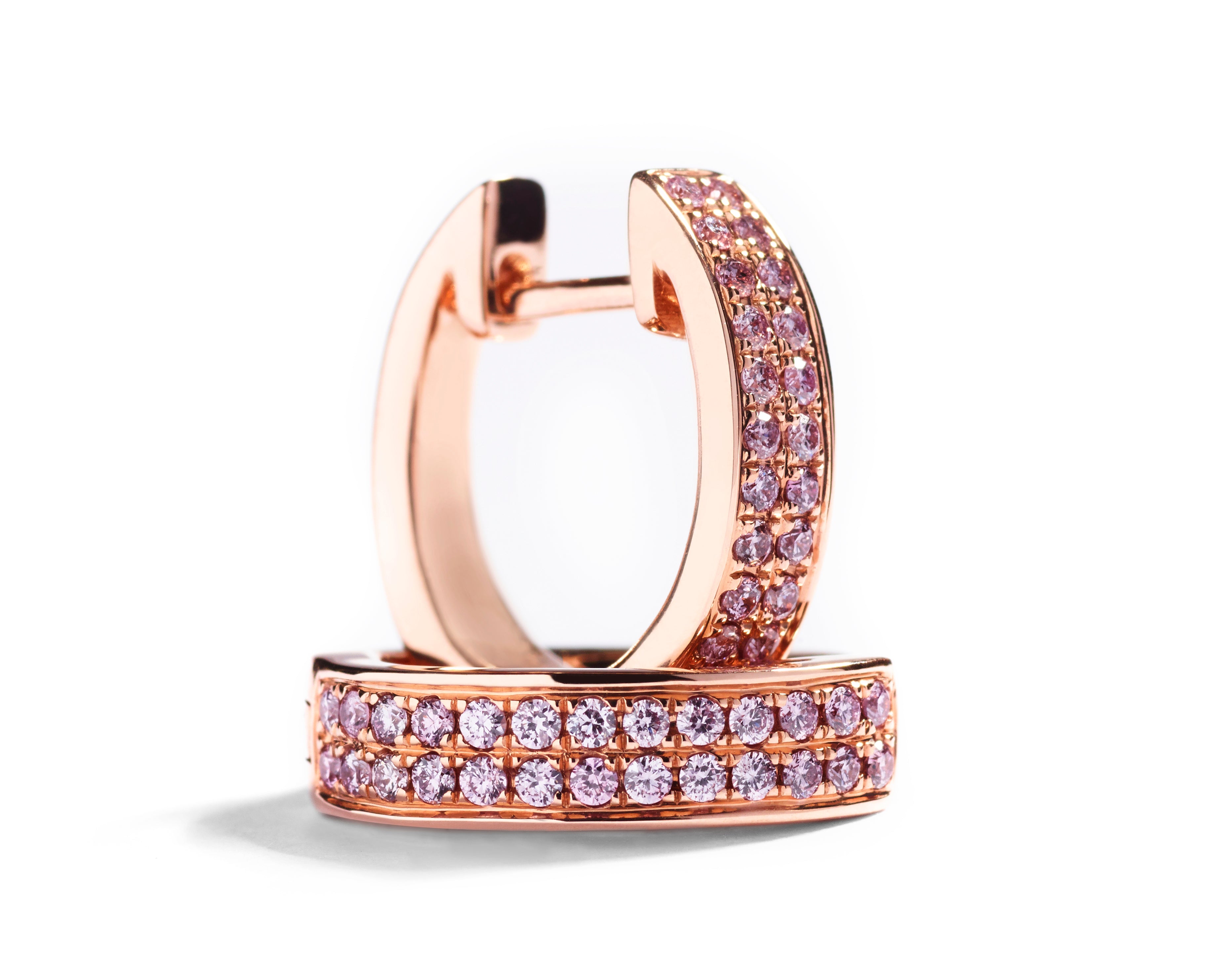 Diamant creoler med i alt 0,36 ct. Argyle Pink brillanter