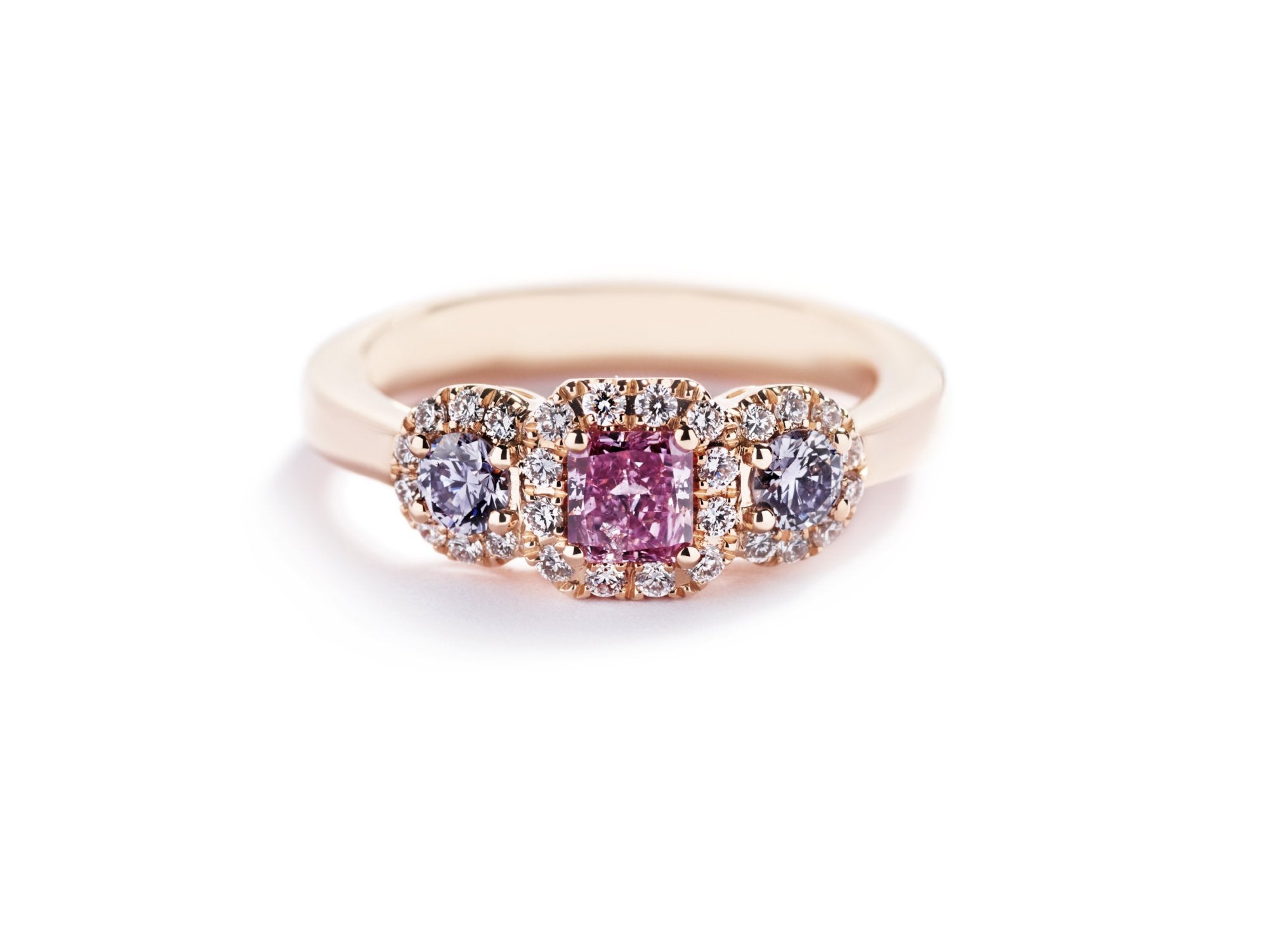 3-stens diamantring med Argyle Pink og Blå diamanter
