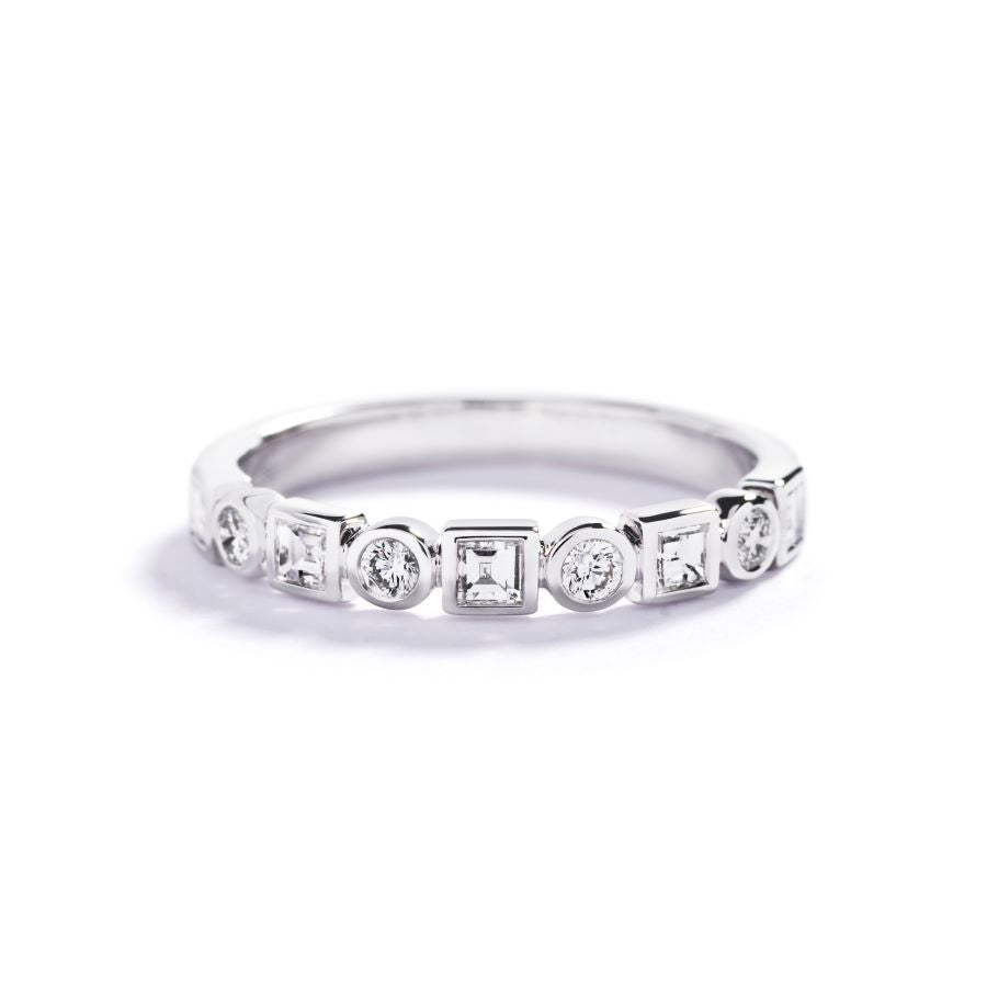 Top Wesselton/VVS-VS diamanter, i alt 0.33 ct. og 4 Top Wesselton/VVS-VS brillanter, i alt 0,18 ct.