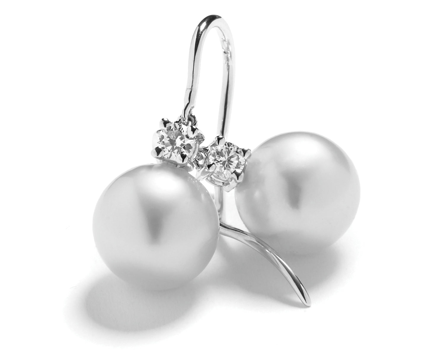 Perleørehængere med South Sea Perler og 0,24 ct. brillanter